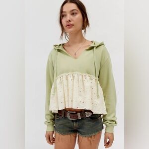 New UO BDG Shai Eyelet Pullover Hoodie Sweatshirt- Green